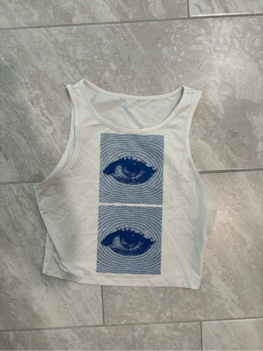 Blue eye graphic tank top